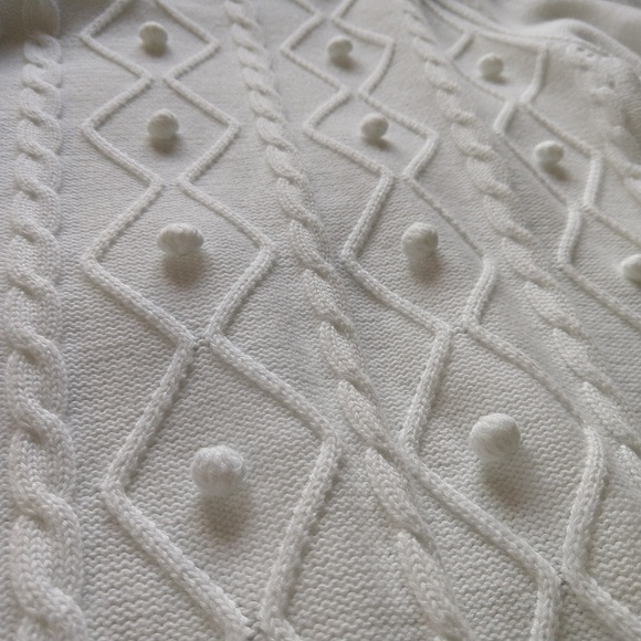 Callixta Unique Sweater - Picture 4 of 6